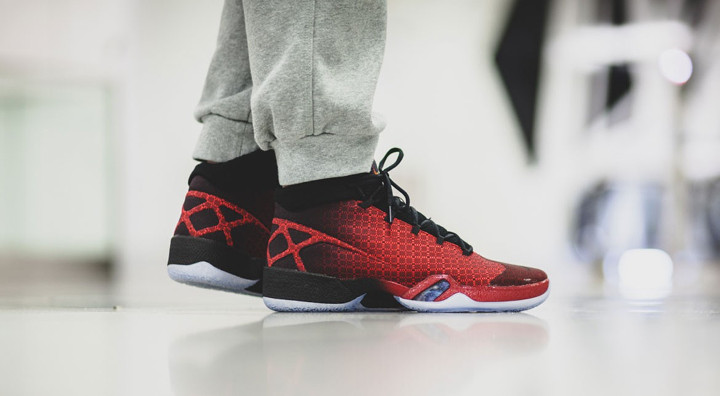 afew-store-sneaker-air-jordan-xxx-gym-red-gym-red-black-37